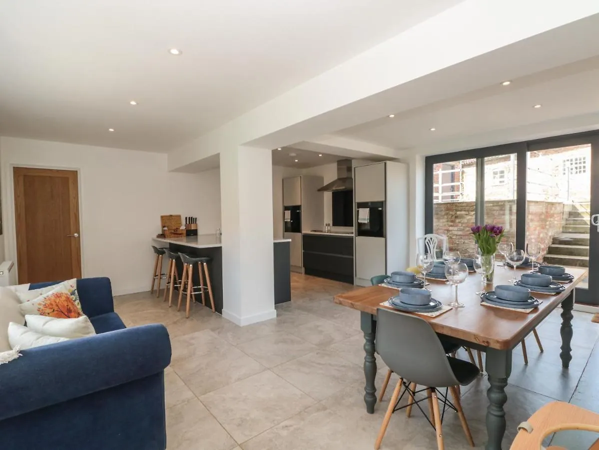 Bailey House Villa Bainton Semesterbostad